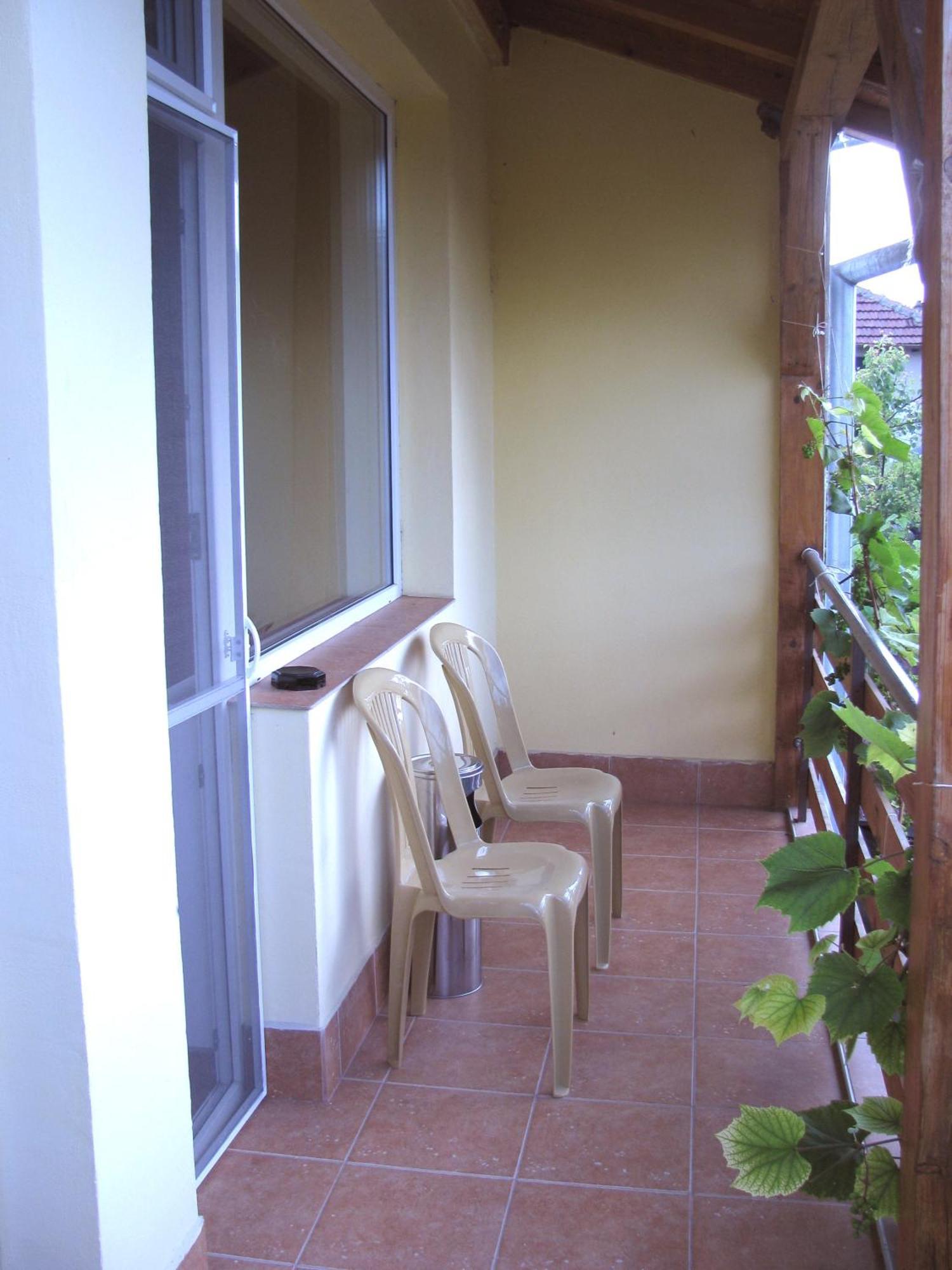 Guest House Familia Samovodene Luaran gambar