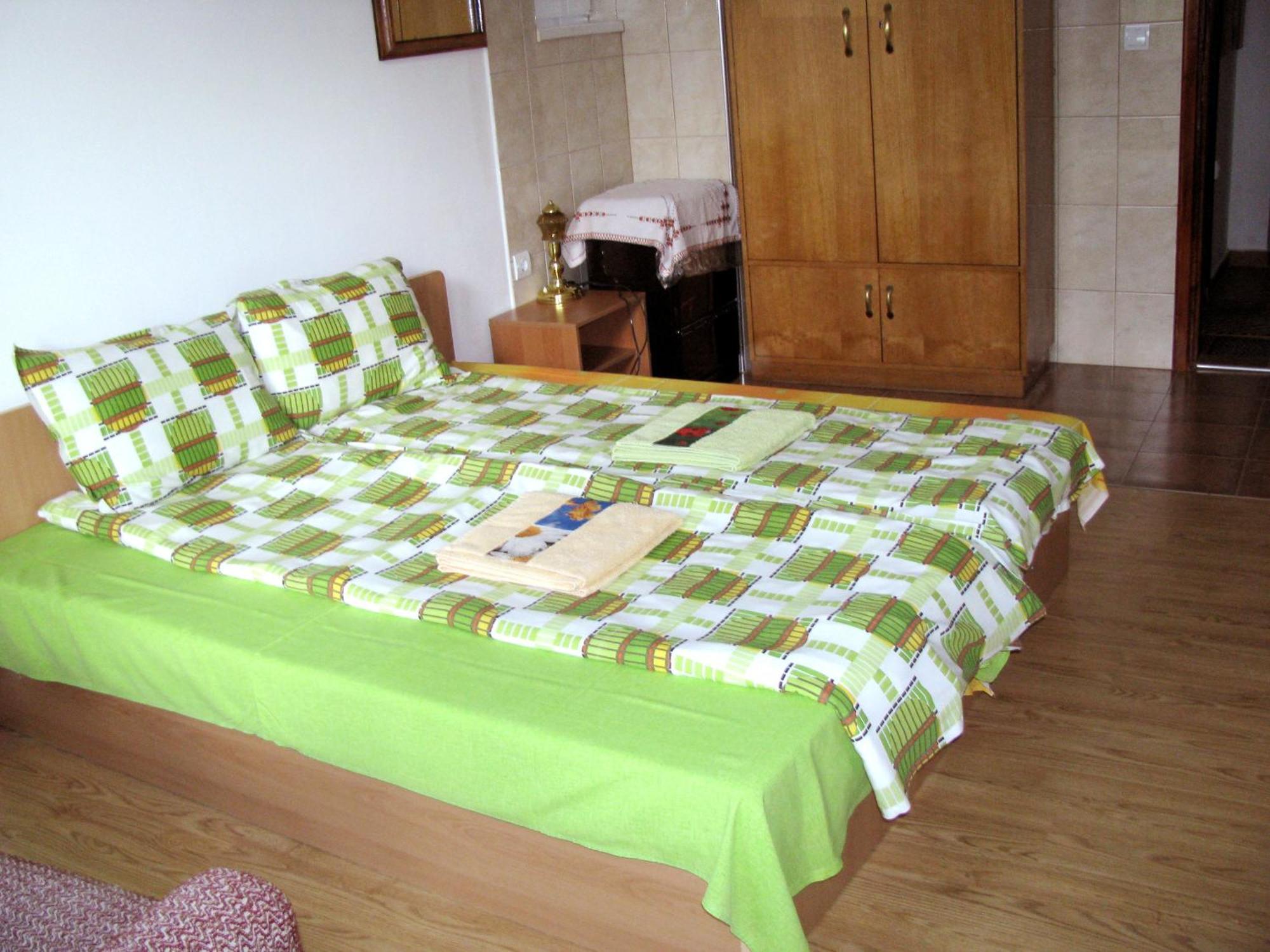 Guest House Familia Samovodene Luaran gambar