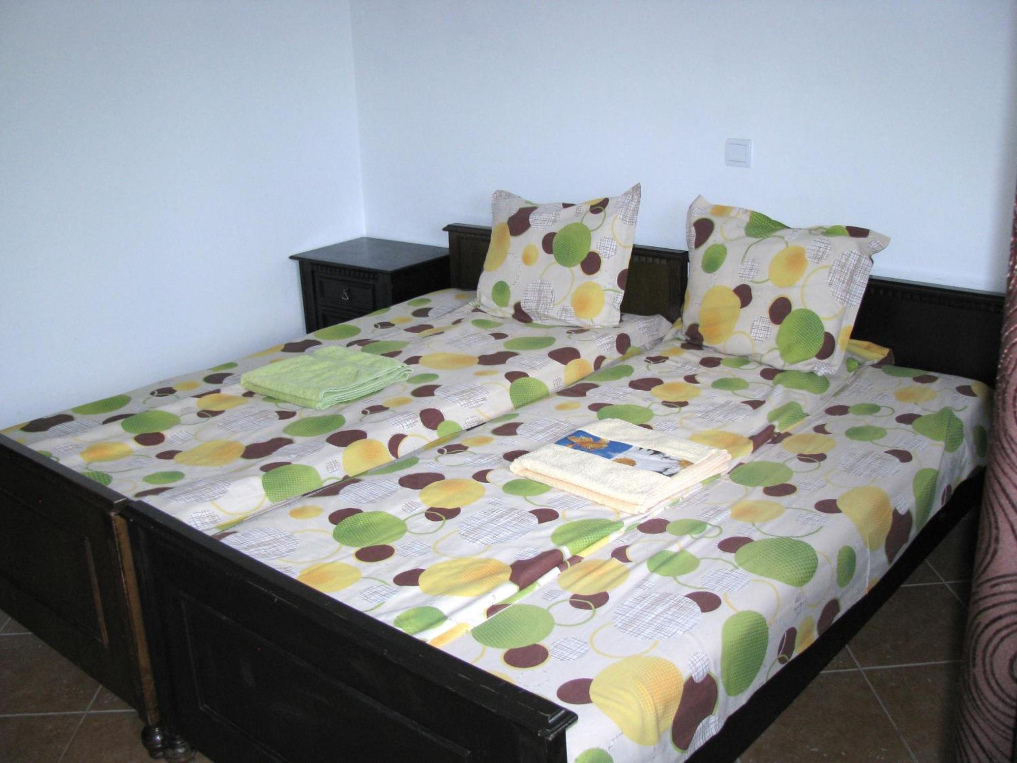 Guest House Familia Samovodene Luaran gambar
